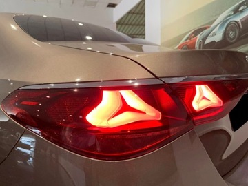 Mercedes Klasa E W214 Sedan 2.0 220d 197KM 2025 E Klasa 220 d 4-Matic AMG 2.0 197KM 2025, zdjęcie 16