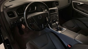 Volvo V60 I Kombi Facelifting 2.0 D2 DRIVE-E 120KM 2017 Volvo V60 F ra Vat 23 udokumentowany przebieg 2.0 Diesel 120KM, zdjęcie 5