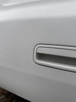 VW T5 FACELIFT 2.0 BITDI VÍKO KUFRU ZADNÍ LB9A