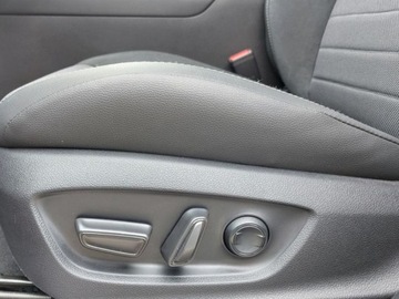 Toyota C-HR II SUV Plug-In 2.0  223KM 2025 C-HR Executive 2.0 Plug-in Hybrid Dynamic Force 223KM, zdjęcie 4