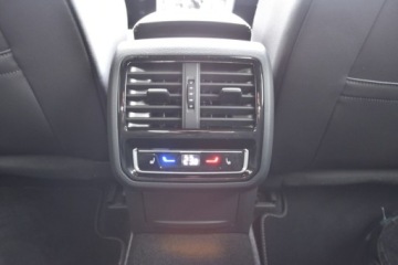 Volkswagen Arteon Fastback Facelifting 2.0 TSI 190KM 2022 Volkswagen Arteon R-Line 190 KM TSI DSGDCCLEDAmbientePakietZimowy VAT 23, zdjęcie 33