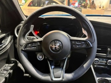 Alfa Romeo Giulia II Sedan Facelifting 2023 2.0 GME Turbo 280KM 2025 ALFA ROMEO Giulia Turbo Veloce Q4 Sedan 2.0 (280KM) 2025, zdjęcie 7