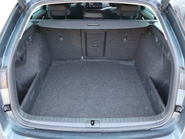 Skoda Octavia III Kombi Facelifting 2.0 TDI 150KM 2020 Skoda Octavia 2.0 TDI, Salon Polska, zdjęcie 13