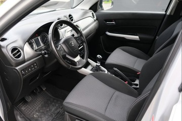 Suzuki Vitara III SUV 1.6 DDiS 120KM 2016 Suzuki Vitara DDiS 4x4 Allgrip nawigacja climatronic kamera zarejestrowany, zdjęcie 18