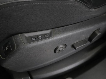 Peugeot 5008 II Crossover 1.2 PureTech 130KM 2020 Peugeot 5008 GT automat skóra 7-osob. virtual, zdjęcie 38