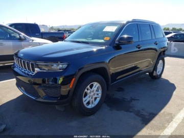 Jeep Grand Cherokee V 2024 Jeep Grand Cherokee Laredo 2024 3.6l 3.6 Benzyna 293KM, zdjęcie 1