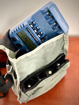 Зарядное устройство TECHNOLINE BC1000 + аккумуляторы 2700 мАч