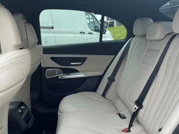 Mercedes Klasa E W214 Sedan 2.0 220d 197KM 2025 E Klasa 220 d 4-Matic AMG 2.0 (197KM) 2025, zdjęcie 9