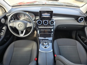 Mercedes GLC C253 SUV 2.0 250 211KM 2018 Mercedes-Benz GLC 250 2,0 Benzyna 210KM 4x4 Krajow, zdjęcie 8