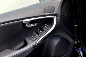 Volvo V40 II 2019 Volvo V40 2.0 T2 122KM RDesign Panorama Skóra, zdjęcie 12