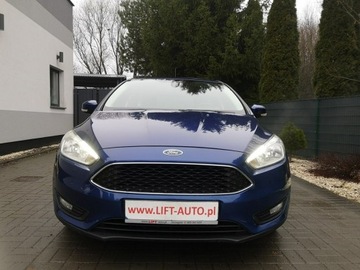 Ford Focus III Hatchback 5d facelifting 1.0 EcoBoost 125KM 2015 Ford Focus 1.0 125KM Benzyna # Klima # Tempomat #, zdjęcie 1