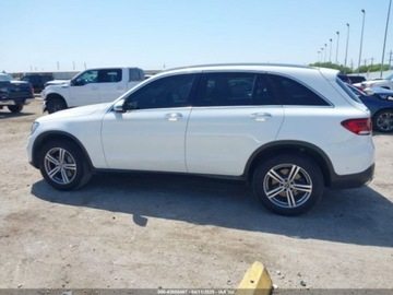 Mercedes GLC C254/X254 2022 Mercedes-Benz GLC 300 2022 2.0l 2.0 Benzyna 255KM, zdjęcie 2