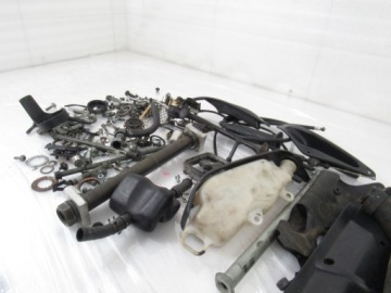 Болты + ось + лапка и т.д. Yamaha R-6, 01r RJ03