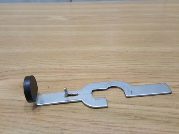 SCHEPPACH HM80L КРЕПЛЕНИЕ РУЧКИ ПИЛЫ