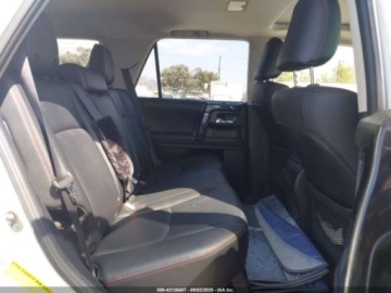 Toyota 2024 Toyota 4-Runner 2024r., 4x4, 4.0L 4.0 Benzyna 270KM, zdjęcie 9