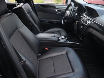Mercedes Klasa E W212 Kombi 250 CDI BlueEFFICIENCY 204KM 2011 Mercedes E E 250 CDI, 201 KM, Automat, Skóra, zdjęcie 8