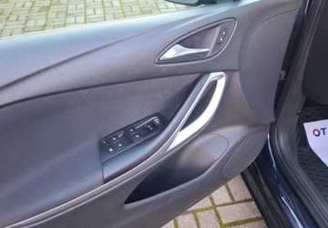 Opel Astra J GTC 1.6 Turbo ECOTEC 200KM 2018 Opel Astra V 1.6 T GPF Enjoy SS 200KM 1.6 Benzyna 200KM, zdjęcie 14