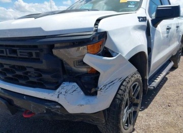 Chevrolet Silverado II 2023 Chevrolet Silverado 2023, 5.3L, 4x4, 1500 TRAIL BOSS, od ubezpieczalni 5.3, zdjęcie 2