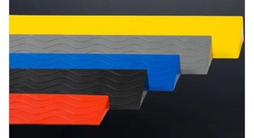 Najazd podjazd krawężnikowy plastikowy 100cm/10cm