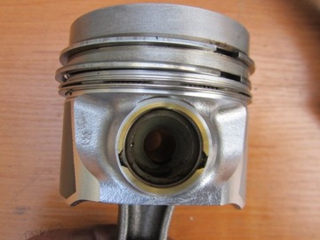 VW AUDI SEAT SKODA 2.0 TDI CFF CFJ ПОРШЕНЬ 81L97A12 ШАТУН 038J ВАЛ 38AA