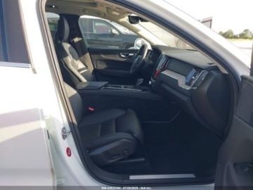 Volvo XC60 II Crossover T5 250KM 2018 Volvo XC 60 T5 INSCRIPTION 2018, od ubezieczalni 2.0 Benzyna 250KM, zdjęcie 6