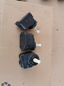 MOTOREK REGULACE SVĚTLA VW GOLF 4 IV SEAT SKODA AUDI 1J0941295C K148/245