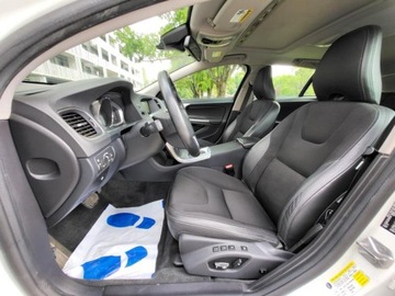 Volvo V60 I Kombi Facelifting 2.0 T5 DRIVE-E 245KM 2017 VOLVO V60 T5 2.0l benzyna 245KM*Dokumentacja * Zadbany * 141, 074km, zdjęcie 4