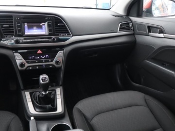 Hyundai Elantra VI Sedan 1.6 MPI 128KM 2017 Hyundai Elantra 1.6 CVVT, Salon Polska, zdjęcie 7