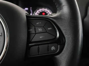 Jeep Renegade SUV Facelifting 1.0 GSE T3 Turbo 120KM 2020 Jeep Renegade klima auto navi czujniki parkowania, zdjęcie 29