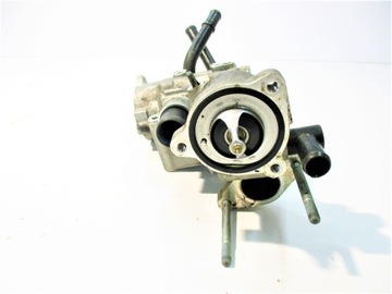 Kia Sportage Tucson 2.0 CRDI Корпус термостата