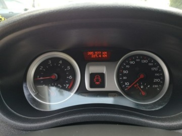 Renault Clio III Hatchback 5d 1.2 i 16V 75KM 2008 Renault Clio 1.2 Benzyna 75KM Klimatyzacja, zdjęcie 12