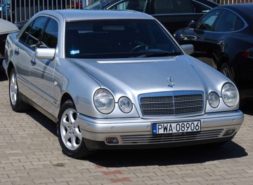 Mercedes Klasa E W210 1998 Mercedes E240 V6 aut Elegance 160000km Skóra Hak Grzane fotele 2xParktronik, zdjęcie 39