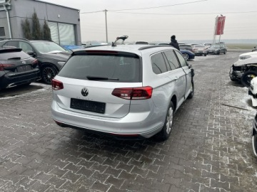 Volkswagen Passat B8 Variant Facelifting 2.0 TDI SCR 150KM 2020 Volkswagen Passat Variant Automat Podgrzewanie, zdjęcie 3
