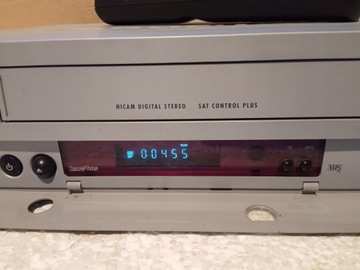 GRUNDIG GV 950 со стерео пультом дистанционного управления