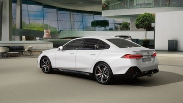 BMW Seria 5 G90-91 Touring 2.0 520d 197KM 2025 BMW 520 xDrive Limuzyna - Dostępny od ręki!, zdjęcie 3