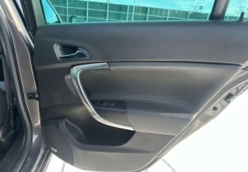 Opel Insignia I Sports Tourer Facelifting 2.0 CDTI BiTurbo ECOTEC 195KM 2014 Opel Insignia Opel Insignia 2.0 Diesel 195KM, zdjęcie 31