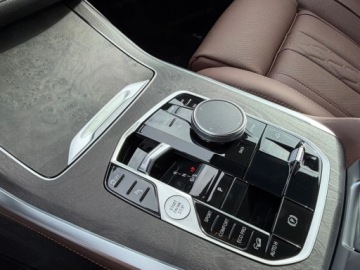 BMW X7 SUV Facelifting 3.0 40d 352KM 2026 BMW X7 xDrive40d Individual Edition Suv 3.0 (352KM) 2026, zdjęcie 8