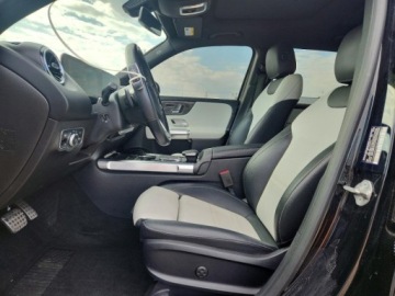 Mercedes GLB 2021 Mercedes-Benz GLB 250 4Matic 2021 2.0 Benzyna 221KM, zdjęcie 7