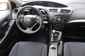 Honda Civic IX Hatchback 5d 1.4 i-VTEC 100KM 2015 Honda Civic 1.4 i-VTEC, Salon Polska, Serwis ASO, zdjęcie 6