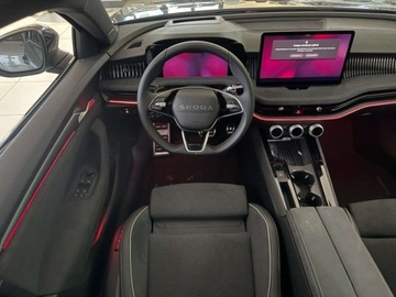 Skoda Superb IV Liftback 2.0 TSI 204KM 2025 Skoda Superb Superb Sportline 2,0 TSI 204 Km 7-biegowa DSG 2.0 Benzyna, zdjęcie 13