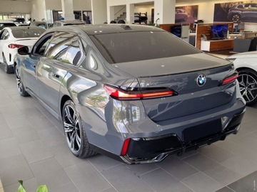 BMW Seria 7 G70 Sedan 3.0 40d 299KM 2025 BMW Seria 7 740d xDrive Sport Sedan 3.0 (299KM) 2025, zdjęcie 1