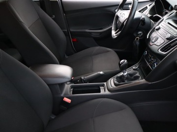 Ford Focus III Kombi Facelifting 1.6 TDCi 95KM 2015 Ford Focus 1.6 TDCi, Salon Polska, Serwis ASO, zdjęcie 8