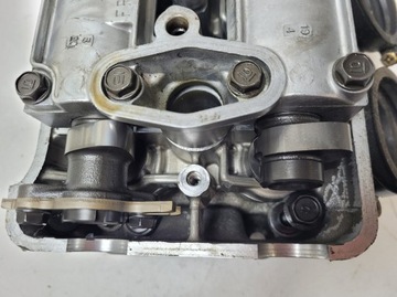 HONDA CBR 1000RR SC57 ГОЛОВКА ЦИЛИНДРА
