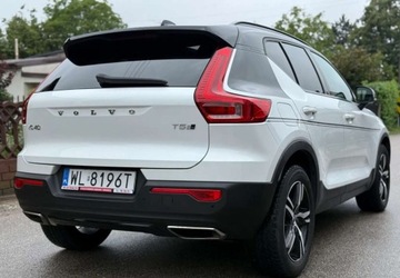 Volvo XC40 Crossover 2.0 T5 247KM 2018 Volvo XC 40 Salon PL FV23 RDesign Panorama Martwe Pole CarPlay AndroidAuto, zdjęcie 3