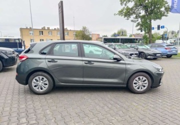 Hyundai i30 III Hatchback Facelifting 1.5 T-GDI 48V 160KM 2021 Hyundai i30 2021 1.5T-GDI 160KM 48V Classic Plus 45.595km Salon Polska 1wl, zdjęcie 33