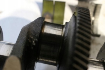 ПОРШНИ КОЛЕНВАЛА RENAULT 2.2 DCi G9T в сборе