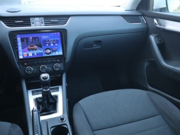 Skoda Octavia III Liftback 1.4 TSI 140KM 2013 Skoda Octavia 1.4 TSI, Salon Polska, Klima, zdjęcie 7
