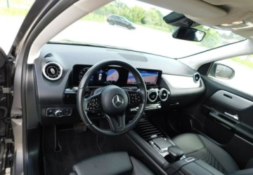 Mercedes GLA II Off-roader 2.0 200d 150KM 2023 Mercedes-Benz GLA z Gwarancja Bezwypadkowy 2.0 Diesel 150KM, zdjęcie 14