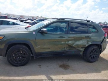 Jeep Cherokee V 2021 Jeep Cherokee Trailhawk 2021 3.2l 3.2 Benzyna 271KM, zdjęcie 2