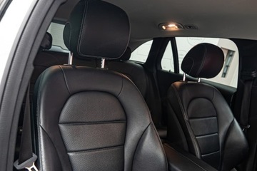 Mercedes GLC C253 SUV Facelifting 2.0 200d 163KM 2020 MERCEDES-BENZ GLC 200 d 4-Matic Suv 2.0 163KM 2020, zdjęcie 6